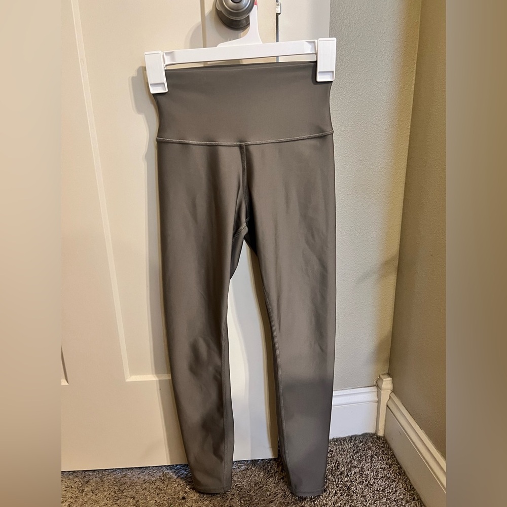 ALO Leggings